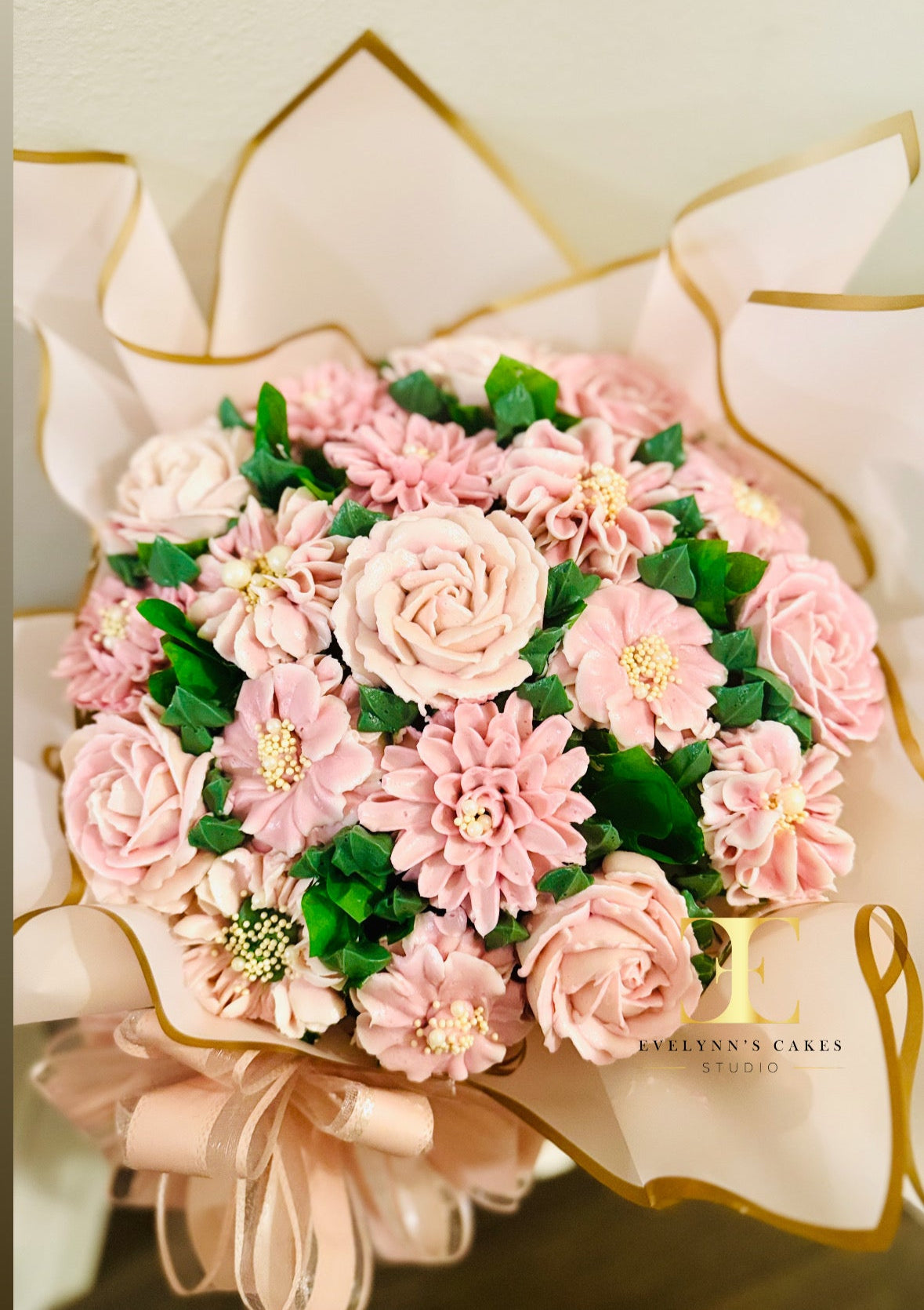 The Diamond Bouquet Collection "MINI" By Evelynn’s Cakes For 19 Mini Cupcakes
