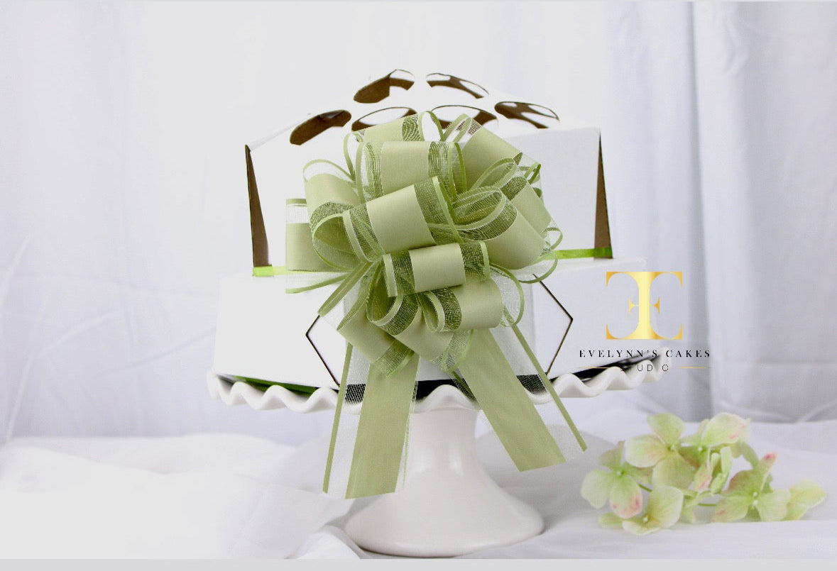 The Diamond Bouquet Collection "MINI" By Evelynn’s Cakes For 19 Mini Cupcakes