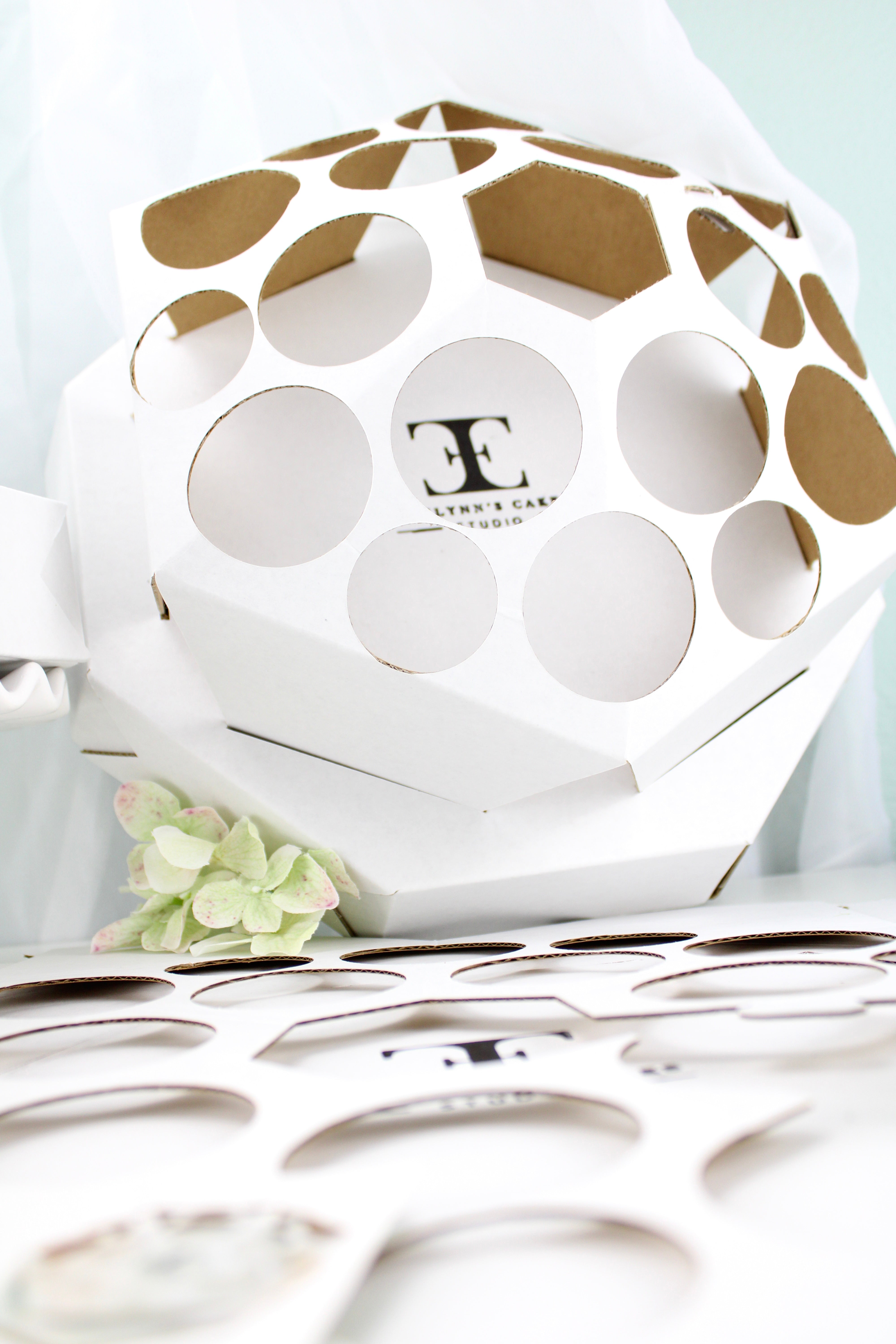 The Diamond Bouquet Collection BLENDED By Evelynn’s Cakes